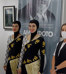 Выставка по итогам Всероссийского фотоконкурса  «Амур ФOTO-2021»  на приз имени Владимира Стеганцева (6+) 