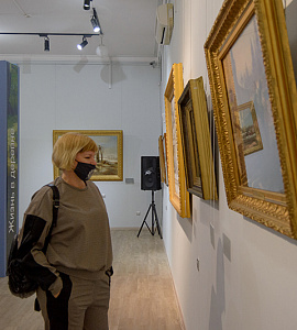 Выставка «Путь навстречу. Золотое кольцо» открылась в Амурском областном краеведческом музее