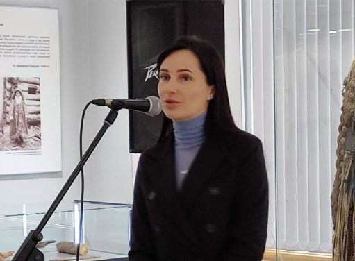 Шаманизм как уникальное явление традиционного мировоззрения коренных народов Крайнего Севера, Сибири и Дальнего Востока. В областном краеведческом музее открылась выставка &laquo;Эхо шаманского бубна&raquo;