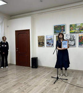 «Капля жизни». Под таким название в музее «Дом И.А.Котельникова» открылась выставка рисунков детей Донбасса.