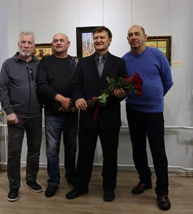 В Амурском областном музее открылась персональная выставка работ заслуженного художника России Владимира Демченко