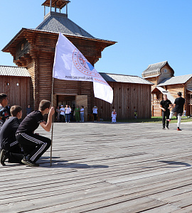 24 августа в музейно - культурном центре &laquo;Албазинский острог&raquo; состоялся казачий фестиваль-турнир &laquo;У Амура реки&raquo;, посвященный памяти казака Артема Евдокимова