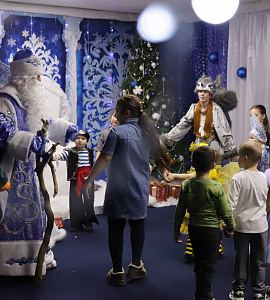 Дед Мороз приглашает маленьких амурчан в свою Резиденцию в музейно-выставочном центре «Дом И.А. Котельникова»