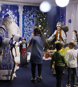 Дед Мороз приглашает маленьких амурчан в свою Резиденцию в музейно-выставочном центре «Дом И.А. Котельникова»